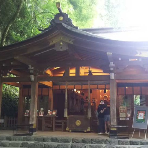 貴船神社　社殿